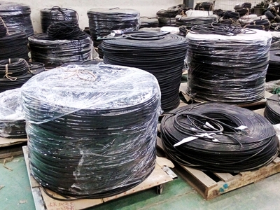 YCW型重型橡套耐油軟電纜的性能特點(diǎn)與應(yīng)用